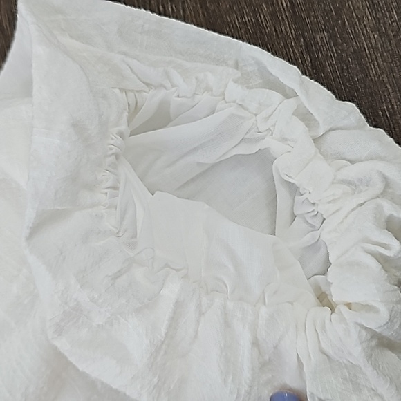 VICI Puffed Sleeve Smocked Crop Top Size L - Picture 9 of 13